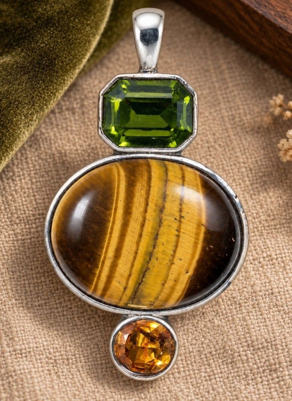 Vintage Tiger’s Eye Pendant Silver Tone Green Amber Rhinestone Boho Statement